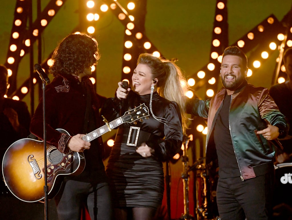 Kelly Clarkson and Dan and Shay ACM Awards Performance Video