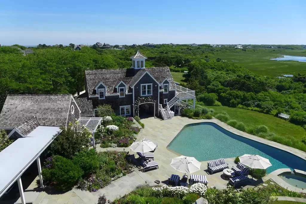 Pictures of Kourtney Kardashian's Nantucket Vacation Home