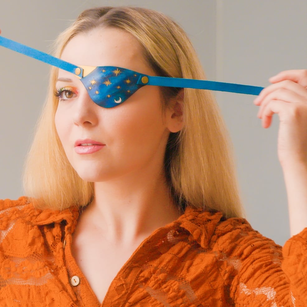 Losing Half Your Vision to a Mysterious Illness Has Its Silver Linings