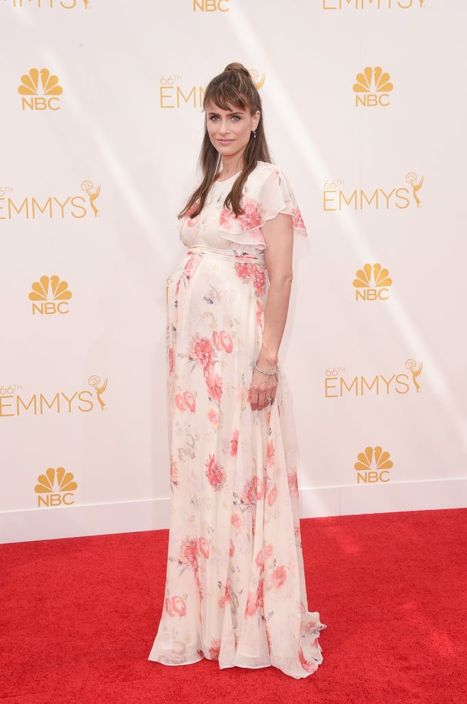 Amanda Peet Pregnant at the Emmys 2014