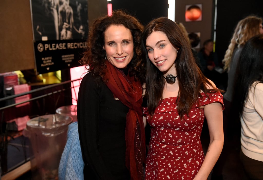 Andie MacDowell and her look-alike daughter, Rainey, hung out at a cafe.