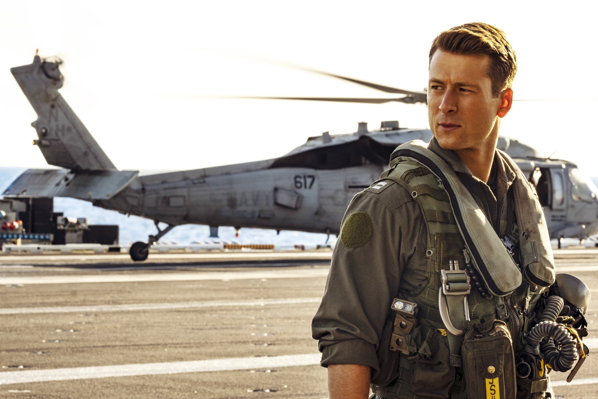 Tom Cruise Convinced Glen Powell to Play Hangman in "Top Gun: Maverick" |  11 Behind-the-Scenes "Top Gun" Facts You Probably Didn't Know | POPSUGAR  Entertainment Photo 10
