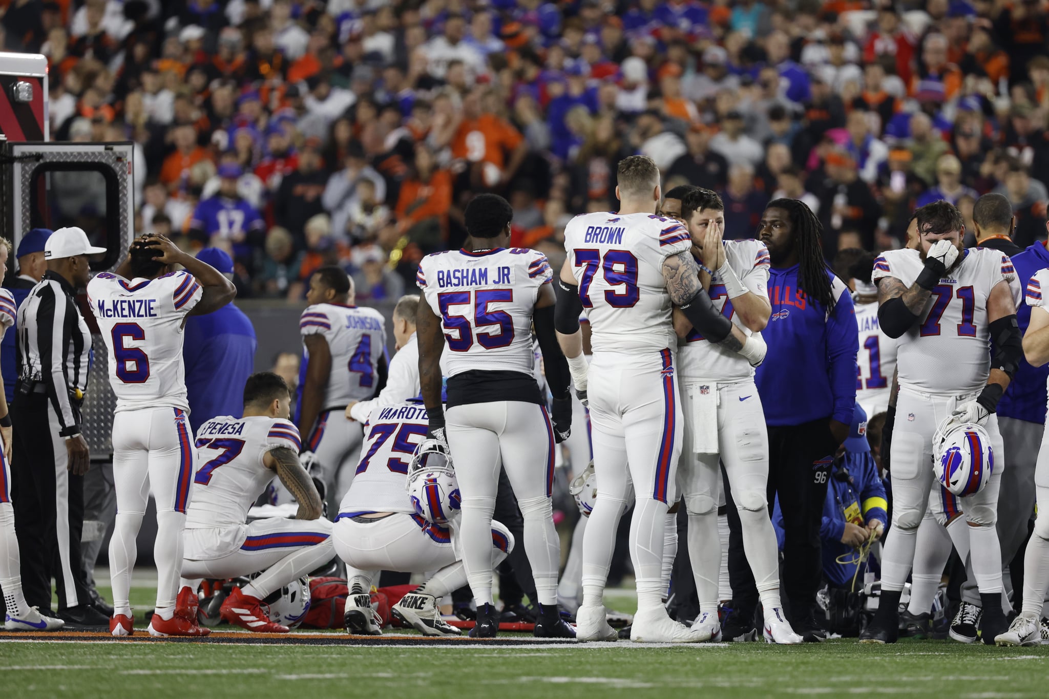 CINCINNATI, OHIO - JANUARY 02: Buffalo Bills players react after teammate Damar Hamlin #3 was injured against the Cincinnati Bengals during the first quarter at Paycor Stadium on January 02, 2023 in Cincinnati, Ohio. (Photo by Kirk Irwin/Getty Images)