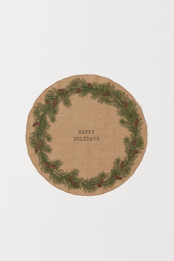 Christmas Tree Mat in Beige / Happy Holidays