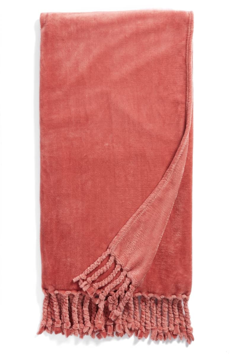 Nordstrom at Home Kennebunk Bliss Plush Throw 30 Top Gifts For