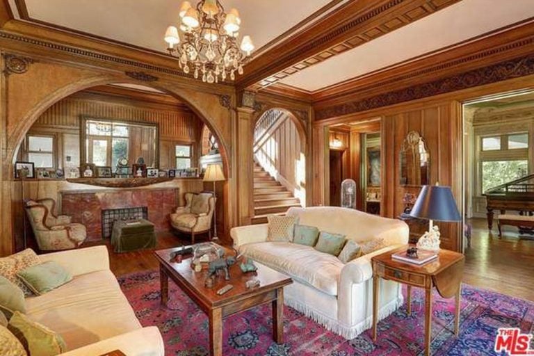 Kat Von D Buys House From Cheaper by the Dozen
