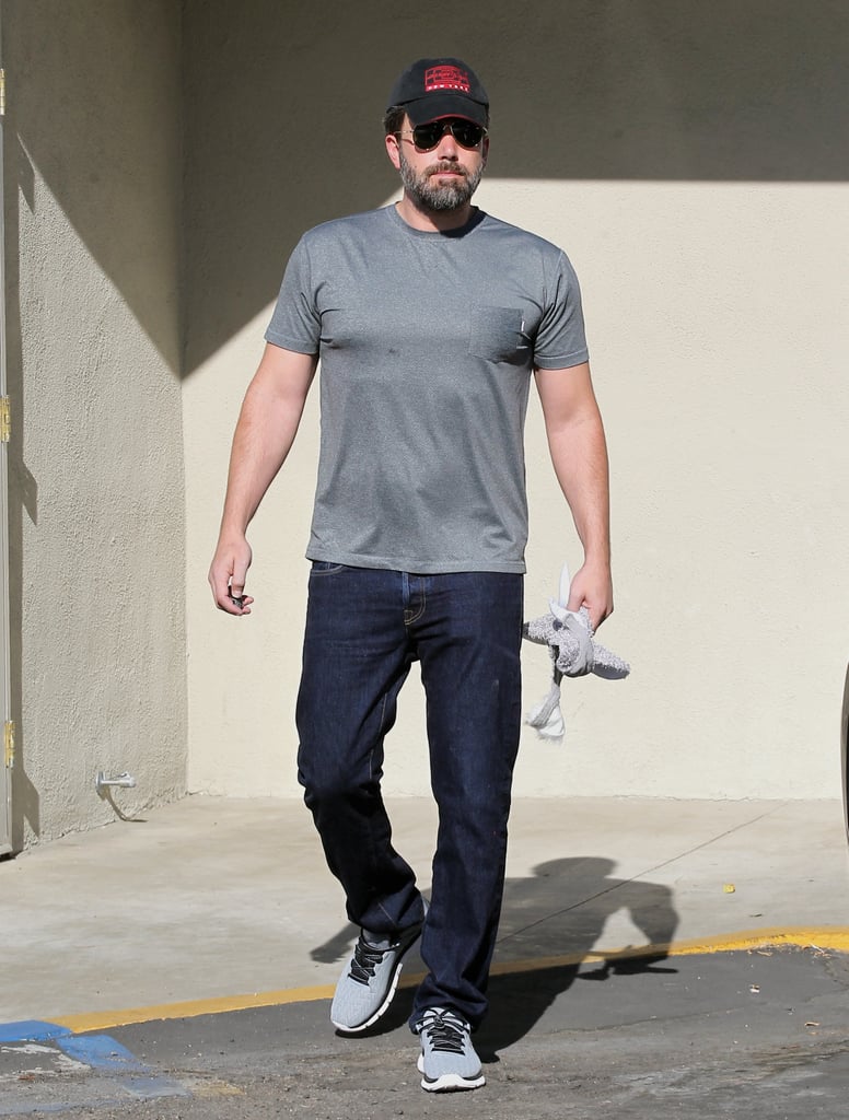 Ben Affleck Farmers Market Pictures October 2015