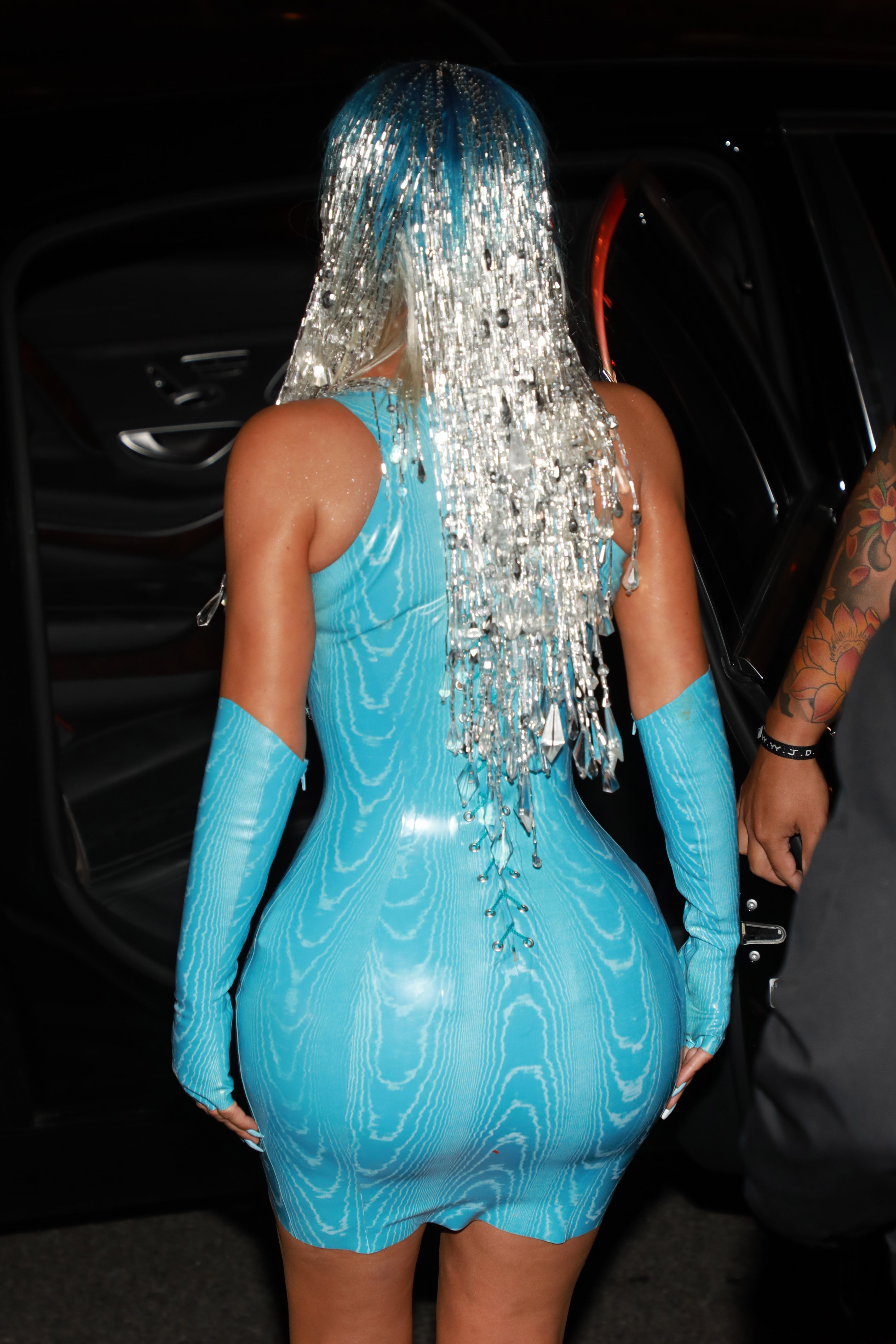 Kim kardashian blue latex dress 2025