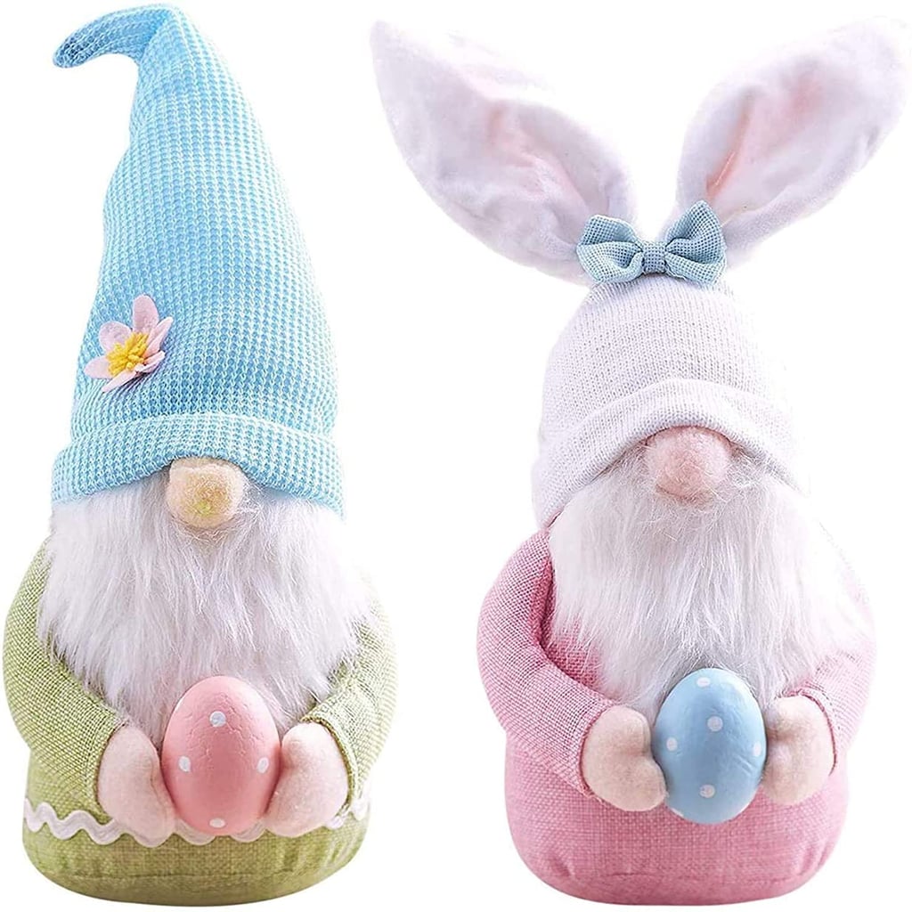 Gnome Bunnies with Easter Egg (2)