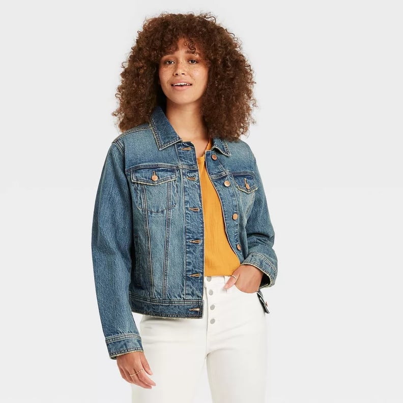 15 Best Denim Jacket Outfits - What to Wear With a Jean Jacket