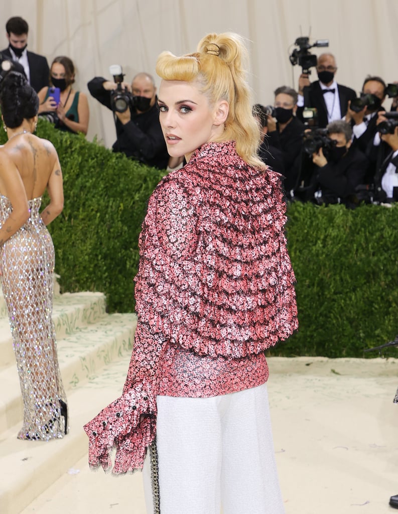 Kristen Stewart's '50s Pinup Bangs at the 2021 Met Gala
