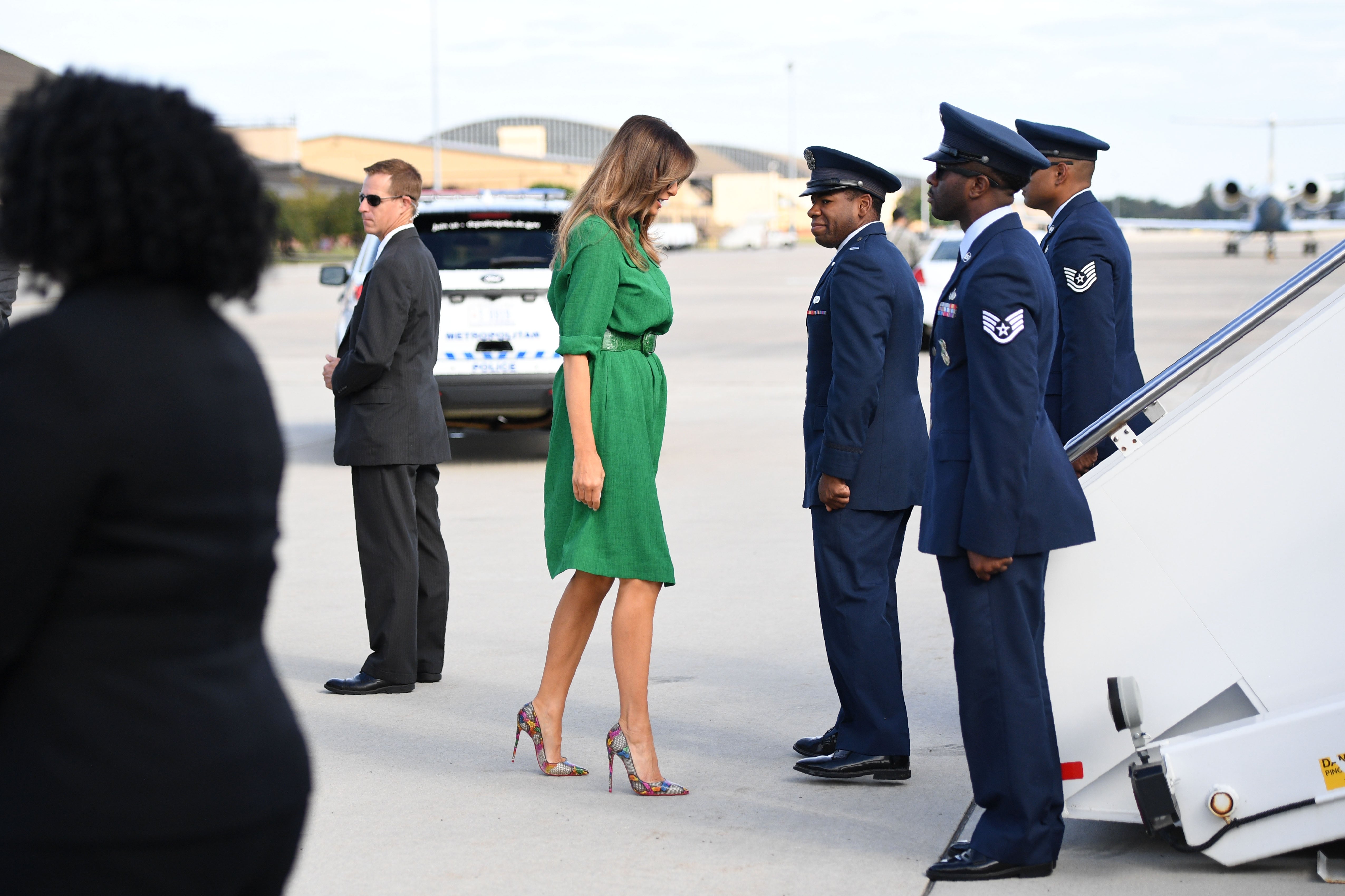 Melania Trump news: FLOTUS pairs expensive Birkin bag with chic blouse