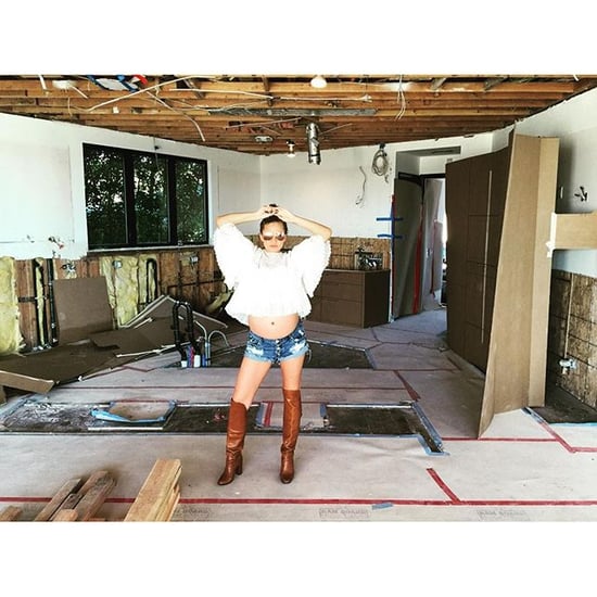 Chrissy Teigen Cutest Baby Bump Pictures