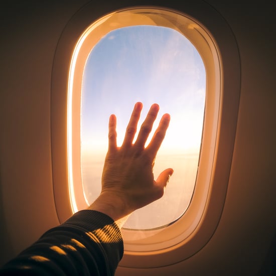 No, "Raw Dogging" a Flight Isn't a Flex