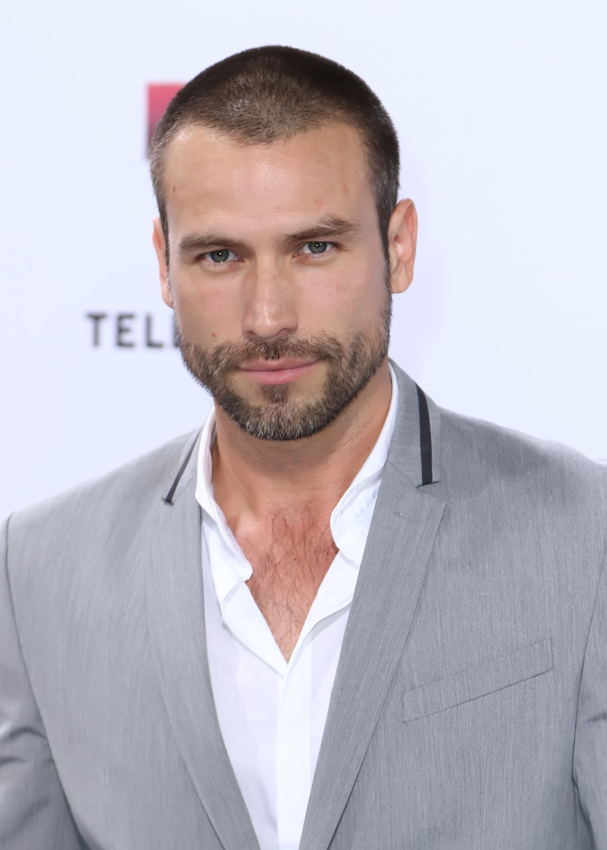 Rafael Amaya Sexiest Pictures Popsugar Latina
