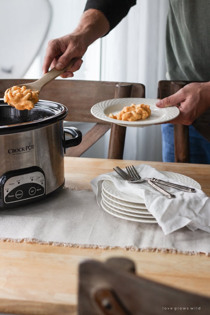 Slow-Cooker Macaroni and Cheese