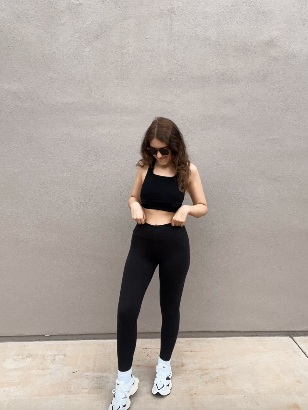 sporty style  Outfits with leggings, How to wear leggings, Cute