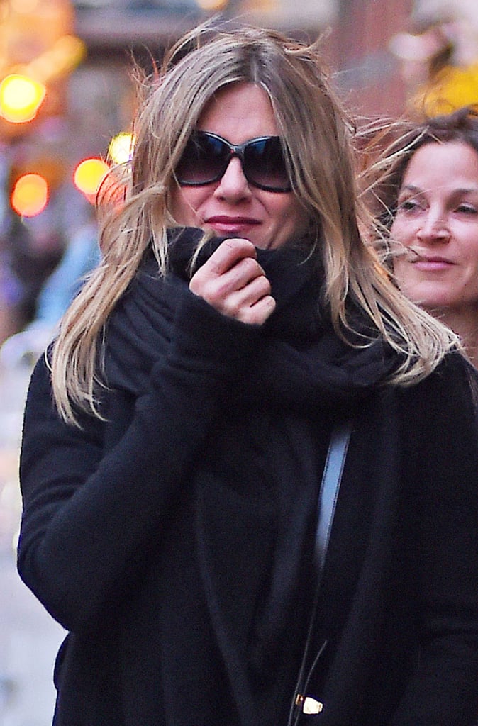 Jennifer Aniston in NYC April 2015 | Pictures