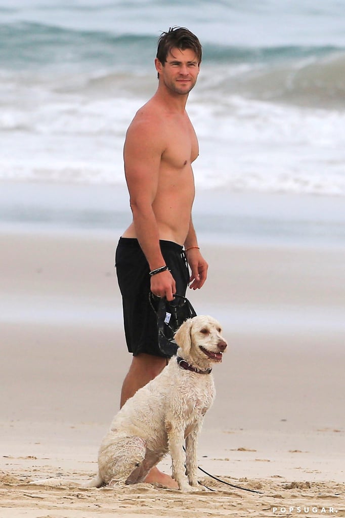 Chris Hemsworth Shirtless Pictures