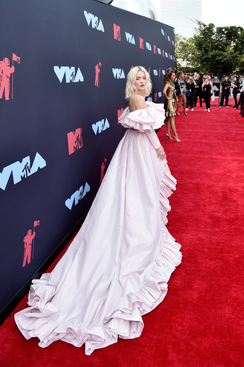 Zara Larsson at the 2019 MTV VMAs