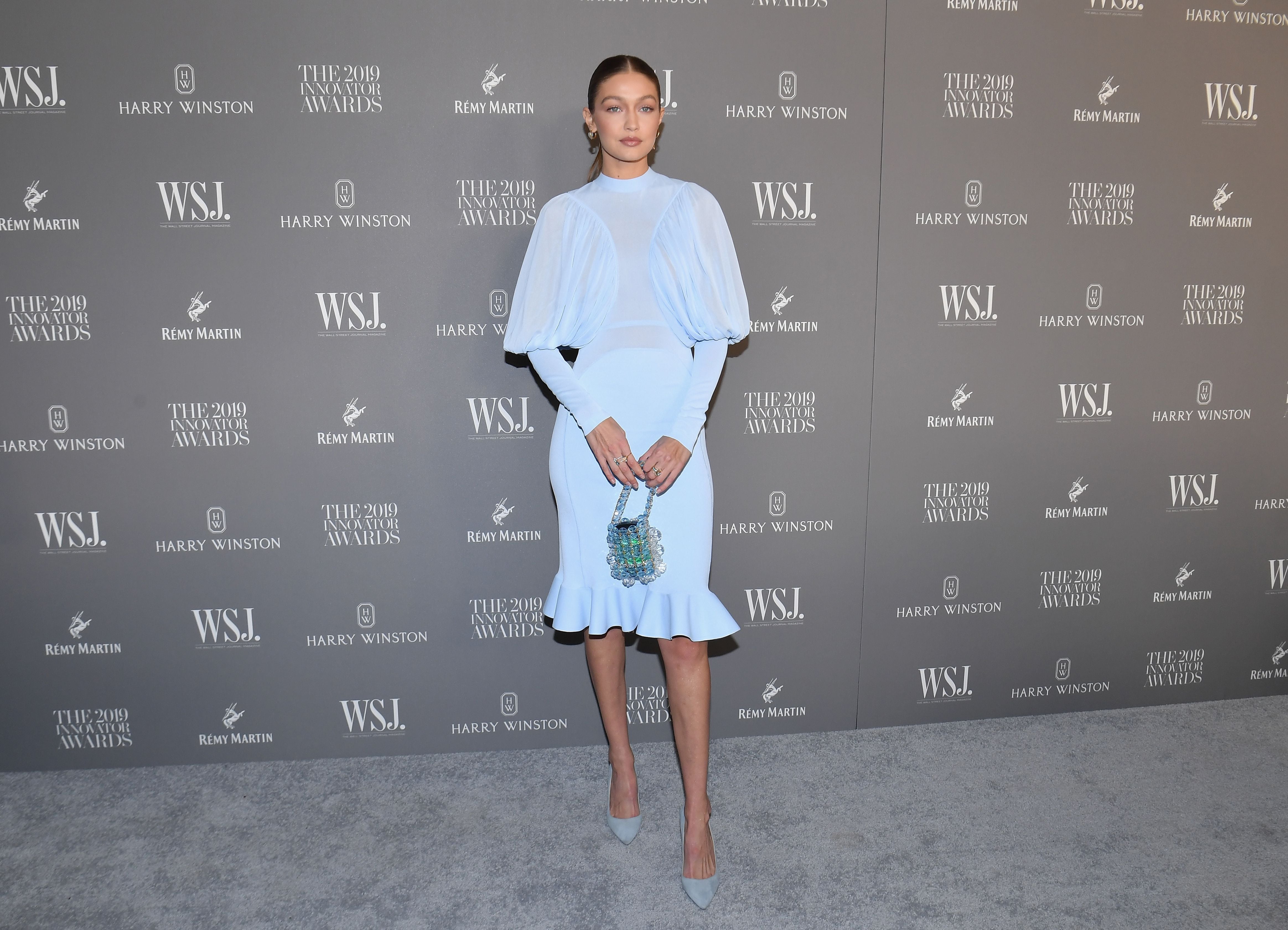 Gigi hadid burberry 2019 on sale