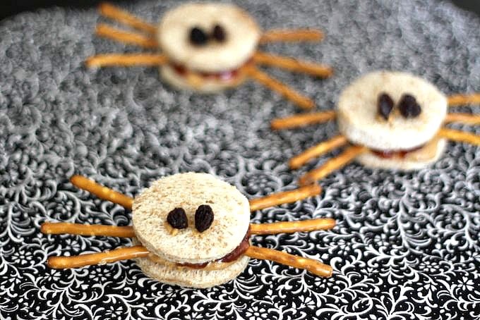 Mini Spider Pretzel PB&Js