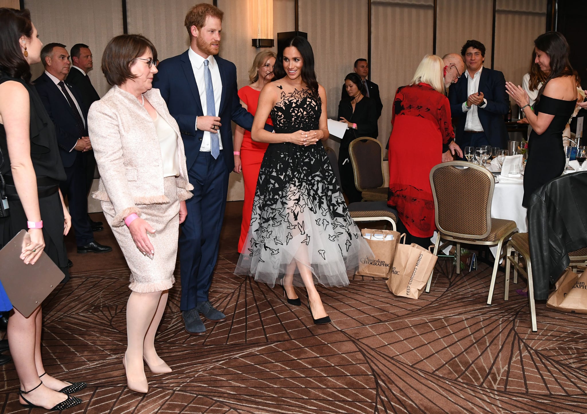 Meghan S Markle S Dress Looks Like Harry Potter Wedding Gown Popsugar Fashion