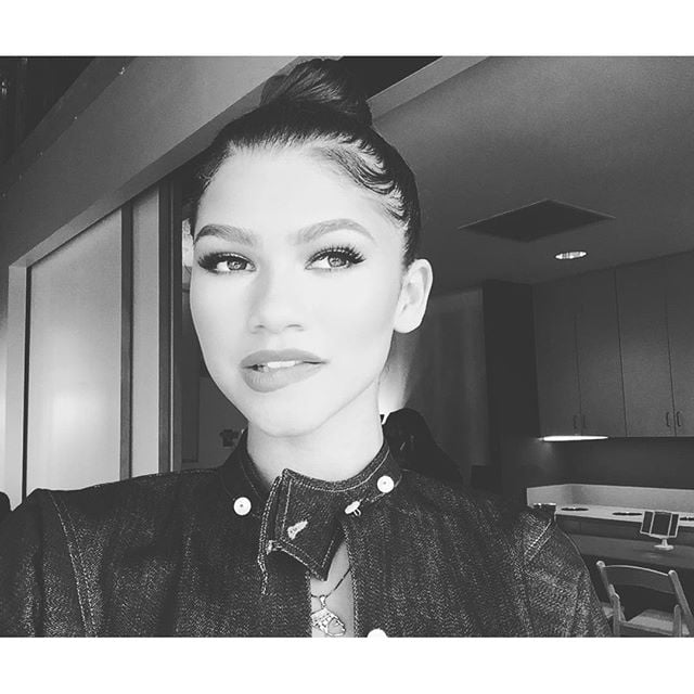 Zendaya S Sexiest Instagram Pictures Popsugar Celebrity