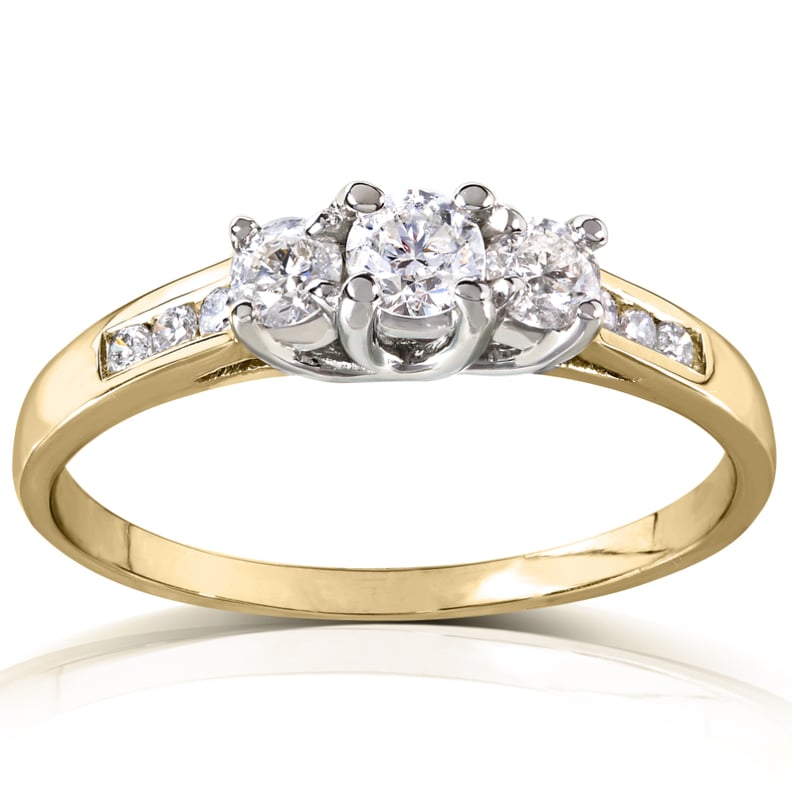 Kobelli珠宝3-Stone订婚戒指