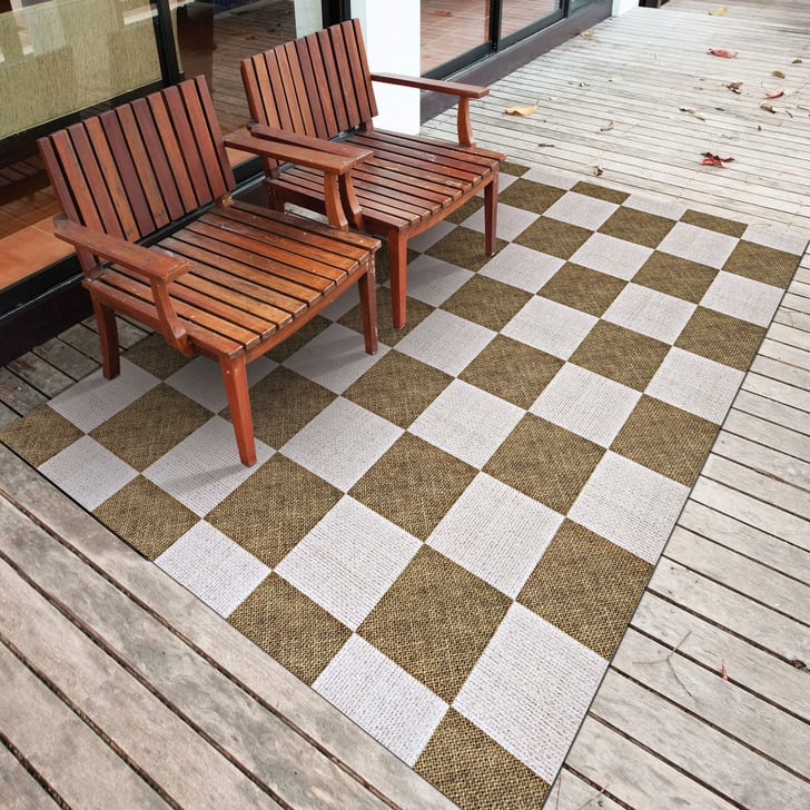 The Best Checkered Rug Jemotte Checkered Needlepunch Indoor/Outdoor
