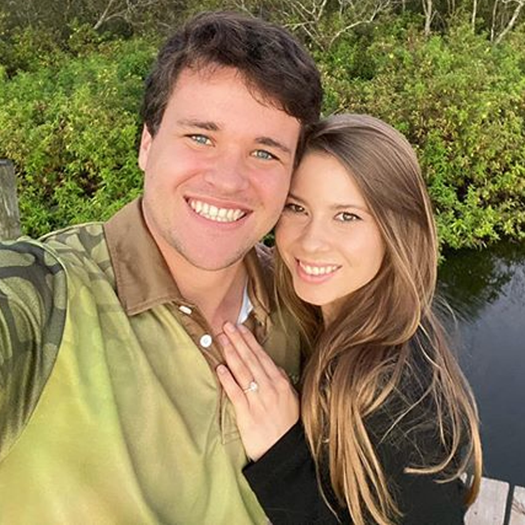 Cute Pictures Of Bindi Irwin And Chandler Powell Popsugar Celebrity