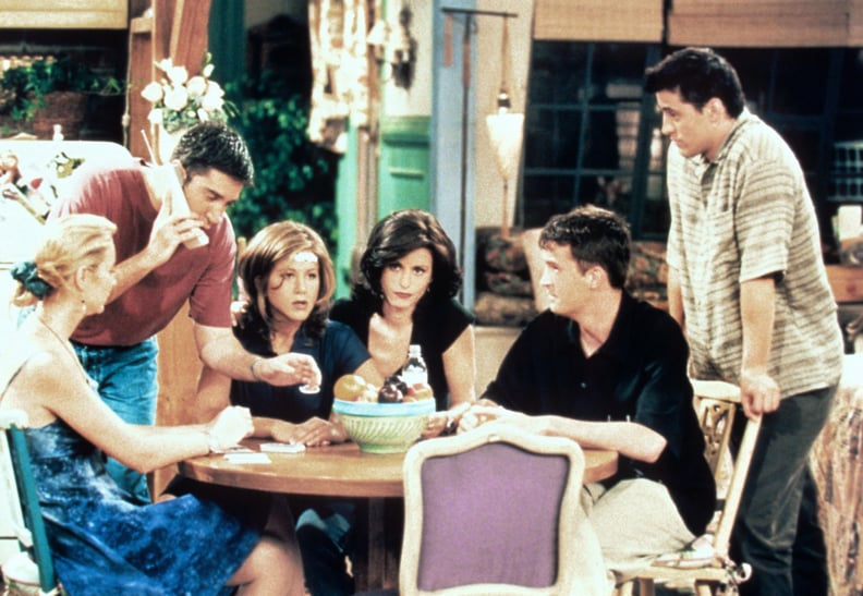 FRIENDS, from left: Lisa Kudrow, David Schwimmer, Jennifer Aniston, Courteney Cox, Matthew Perry, Matt LeBlanc, 'The One With Ross' New Girlfriend', (Season 2, ep. 201 aired Sept. 21, 1995), 1994-2004. photo: Warner Bros. / Courtesy: Everett Collection