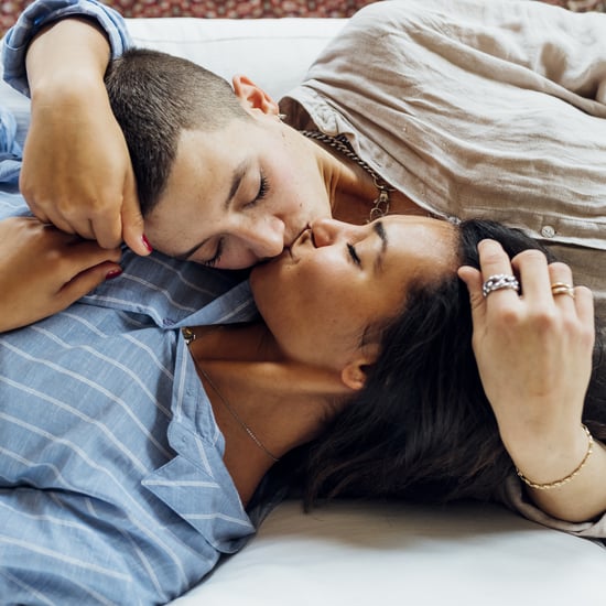 Praise Kink: Experts Share Best Praise Kink Examples