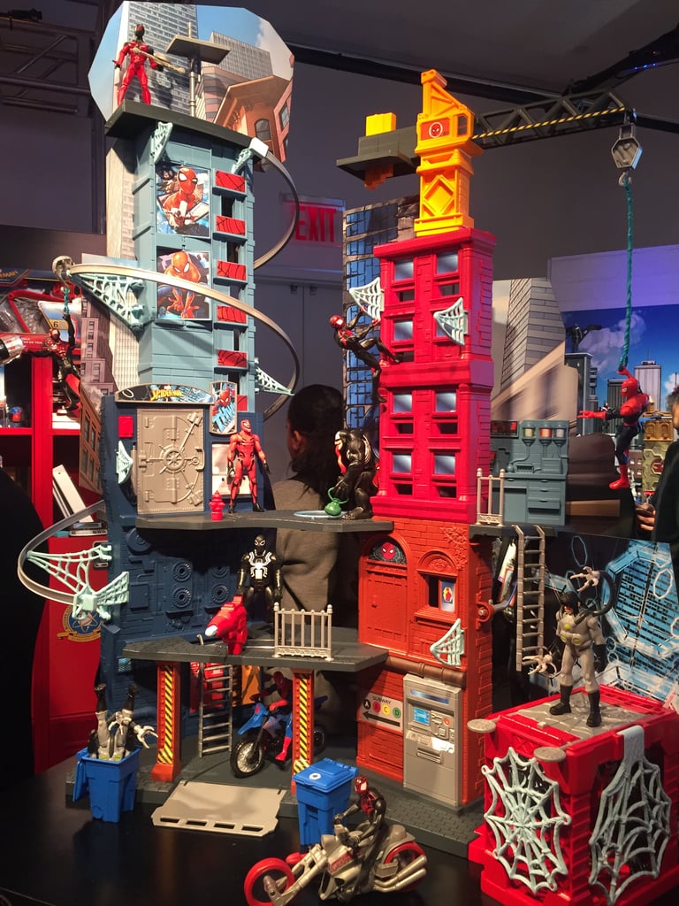 spider man mega city playset figurines