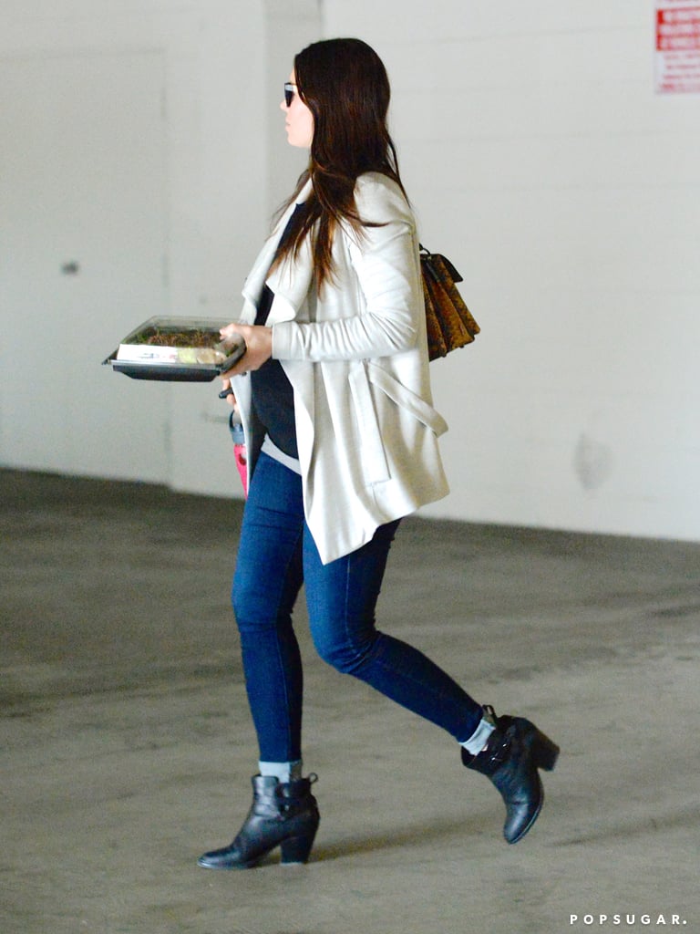 Pregnant Jessica Biel Grabbing Lunch in LA 2015