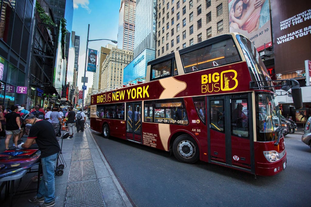 Big Bus New York Hop-On Hop-Off Tour (New York, NY)