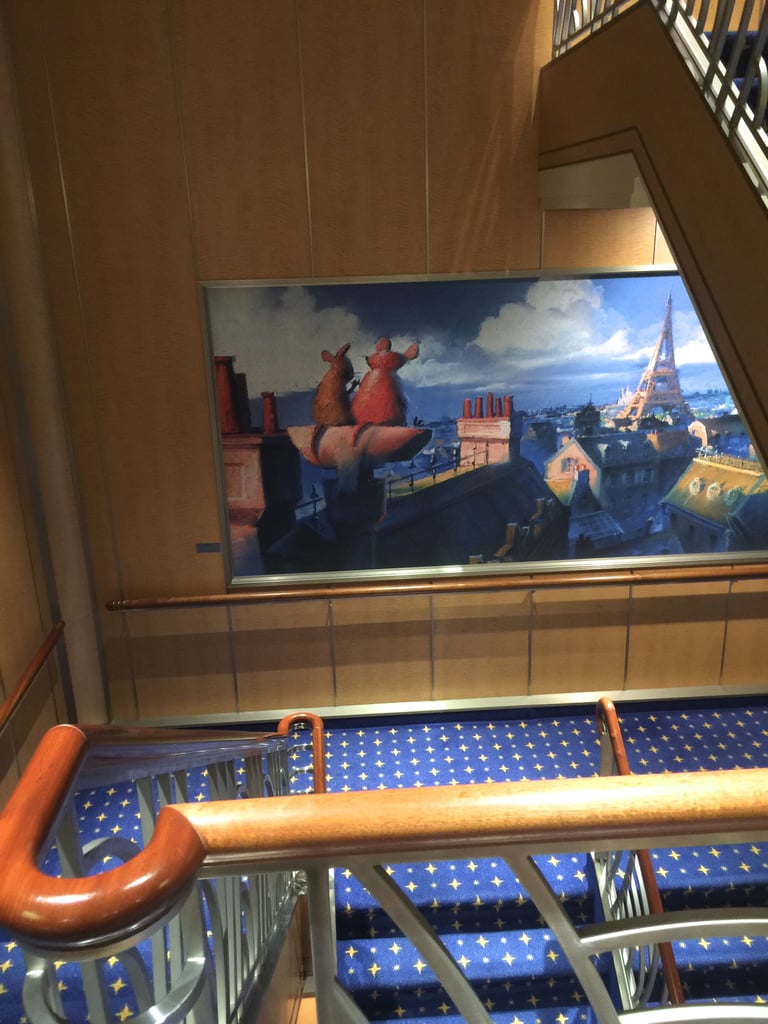 The ship's artwork is directional.