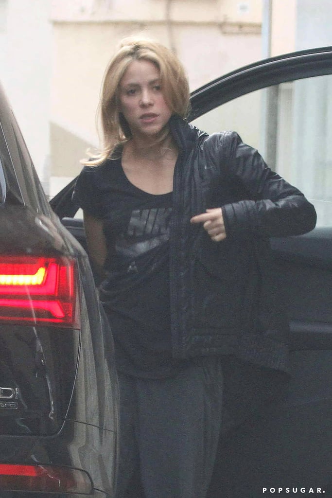 Shakira With Short Hair Winter 2016