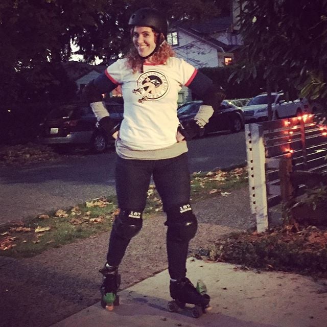 Roller Derby Girl Lazy Halloween Costumes POPSUGAR Smart Living