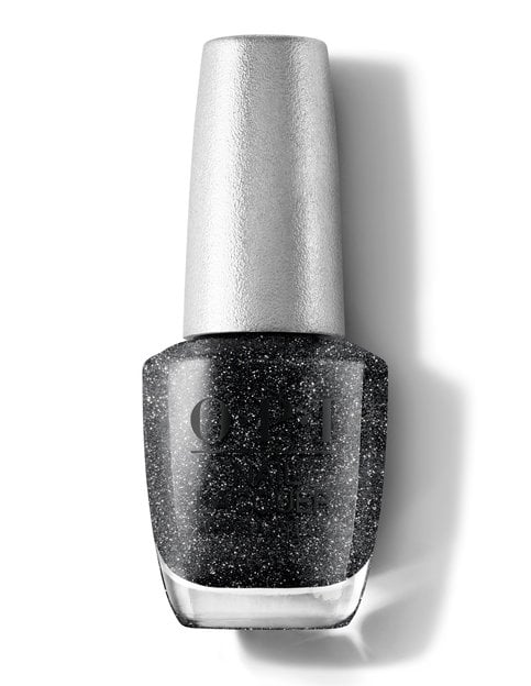 Fall Nail Color Trend: Bold Black