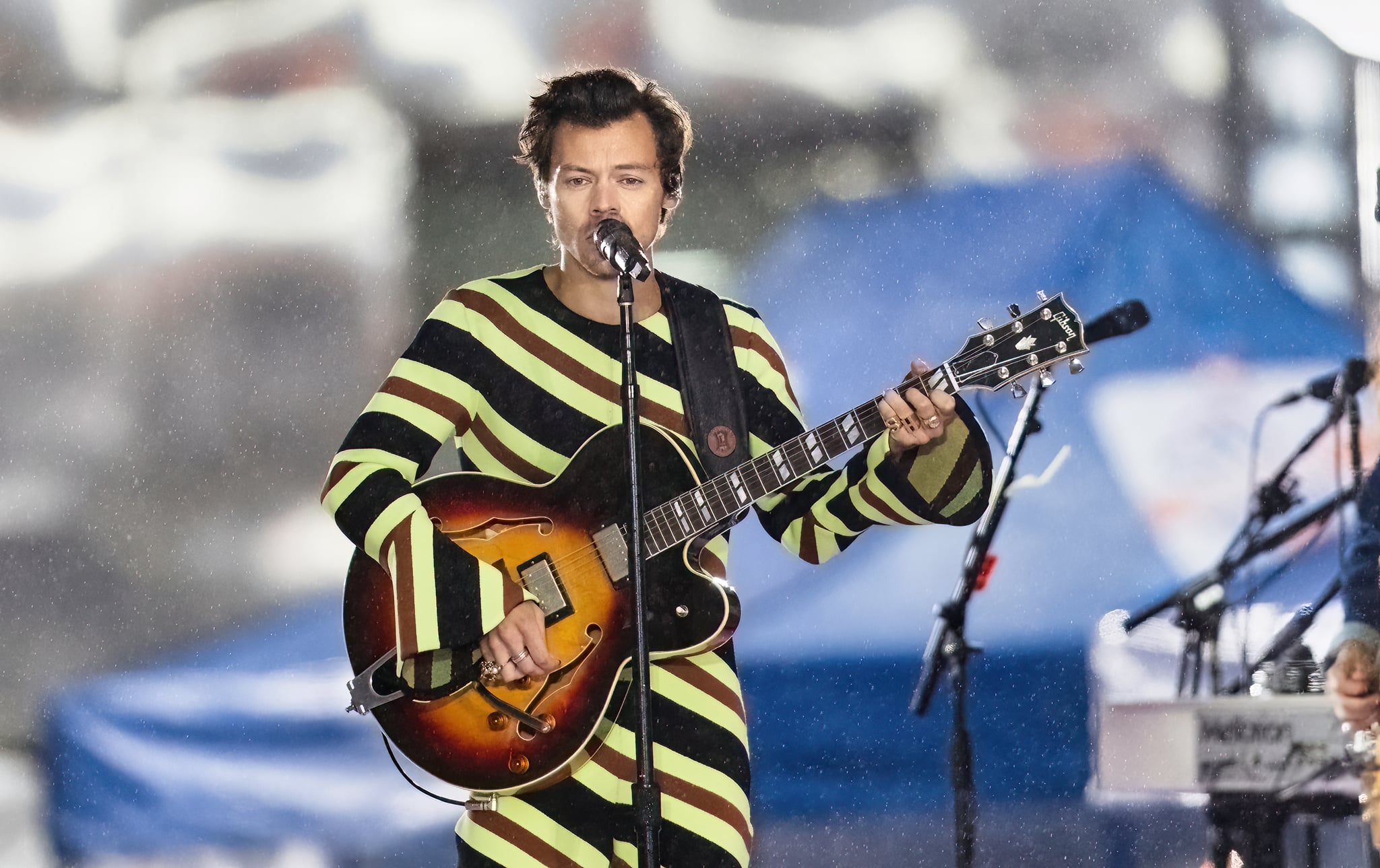 NEW YORK, NEW YORK - MAY 19: Singer-songwriter Harry Styles is seen performing on NBC's 