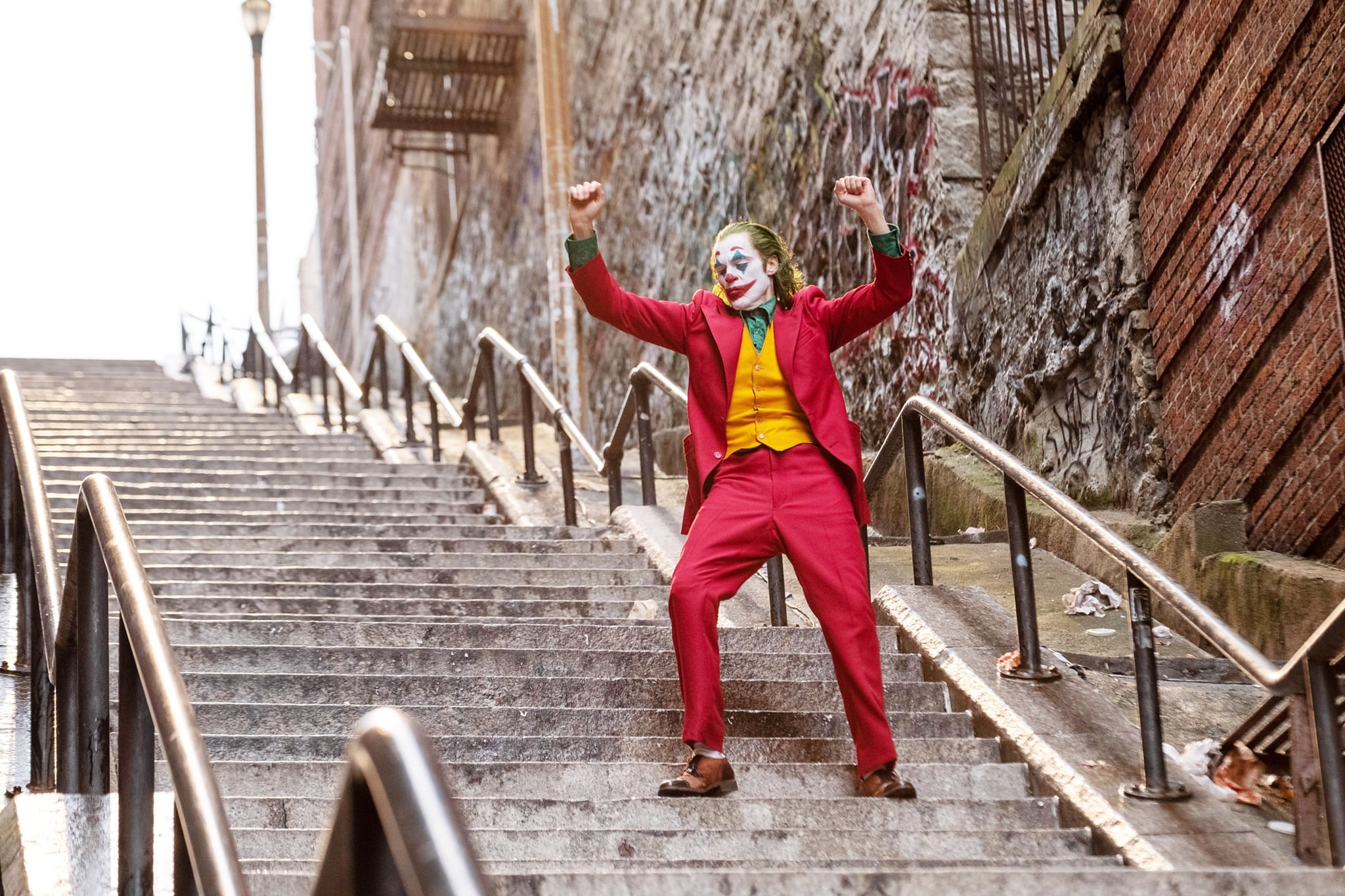 JOKER, Joaquin Phoenix as Arthur Fleck / Joker, 2019. ph: Niko Tavernise /  Warner Bros. / courtesy Everett Collection