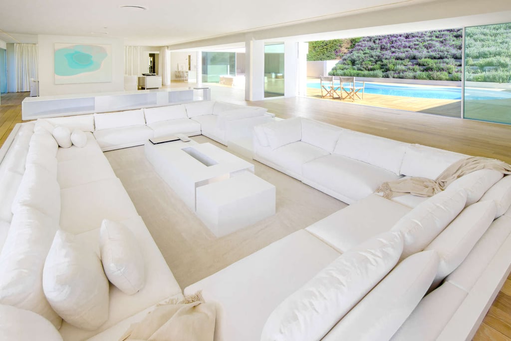 Orlando Bloom Buys Beverly Hills Pavilion 2017