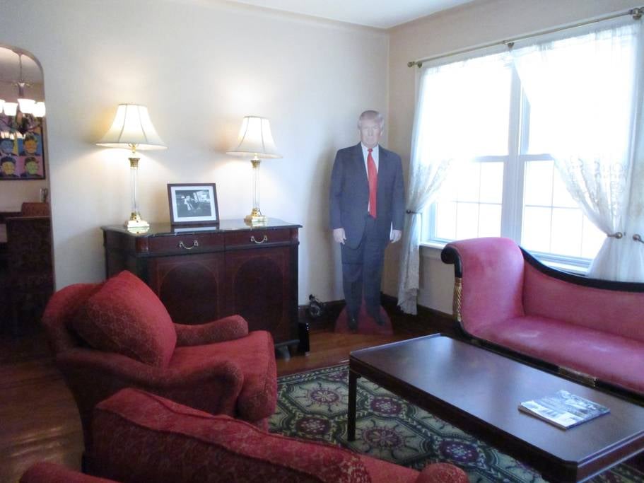 Donald Trump's Childhood Home on Airbnb | POPSUGAR Home
