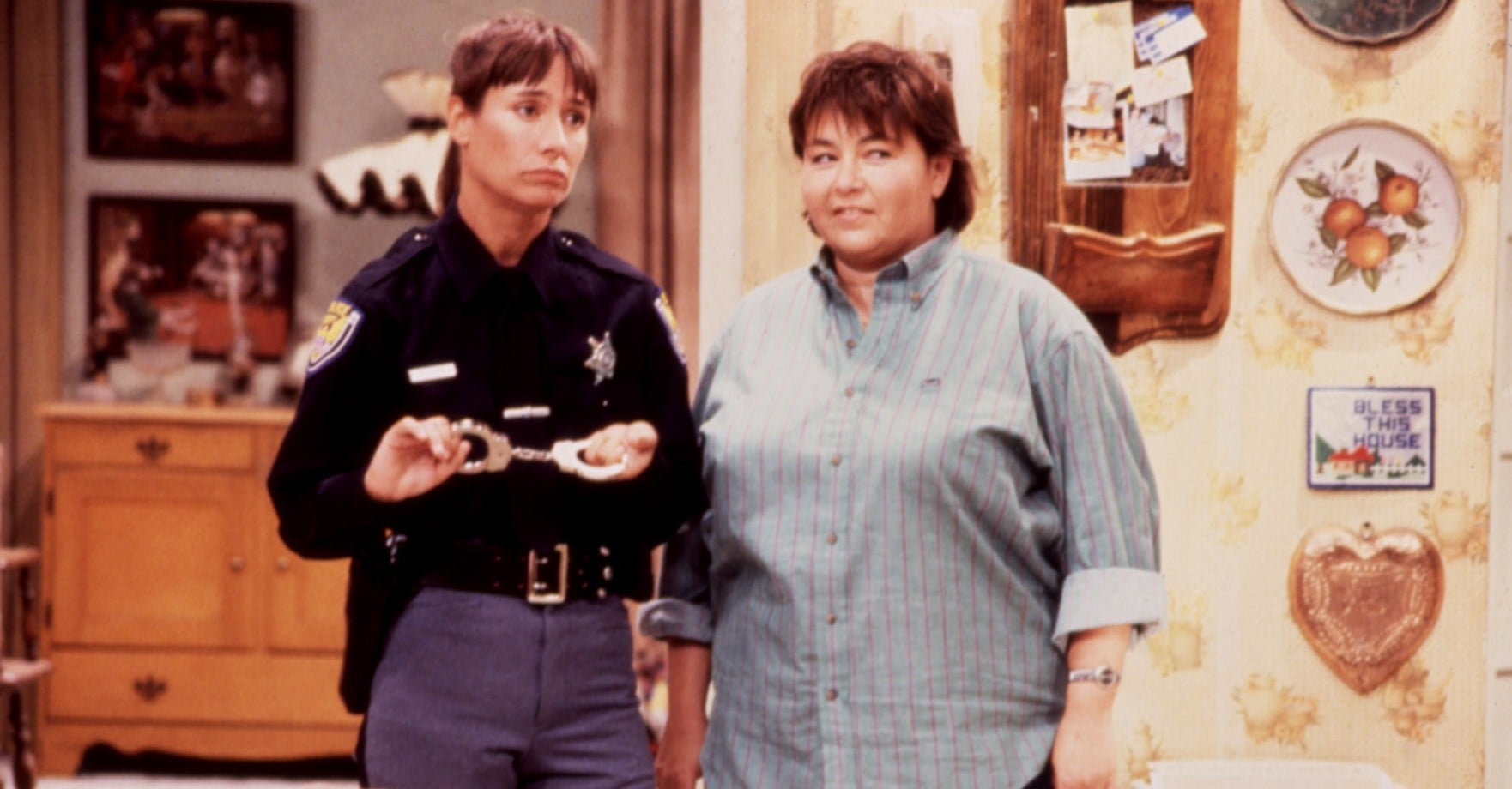 Is Jackie a Lesbian on Roseanne? | PS Entertainment