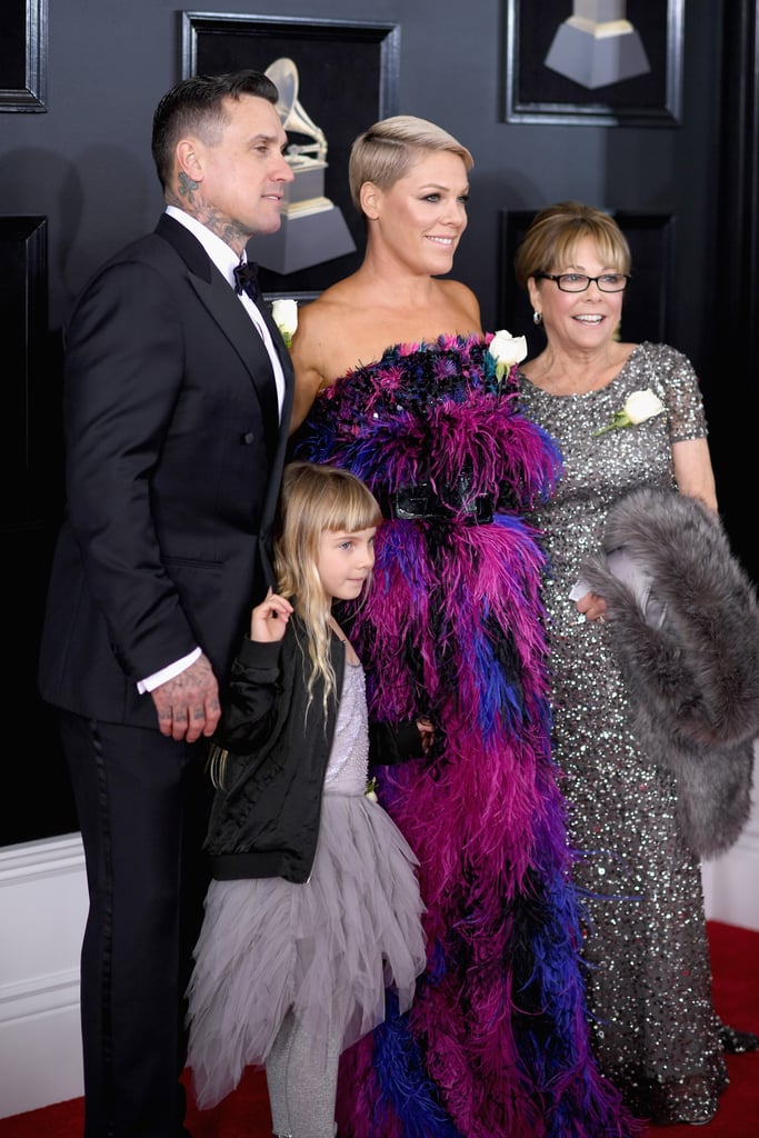 Pink And Willow Hart At 2018 Grammys Popsugar Celebrity