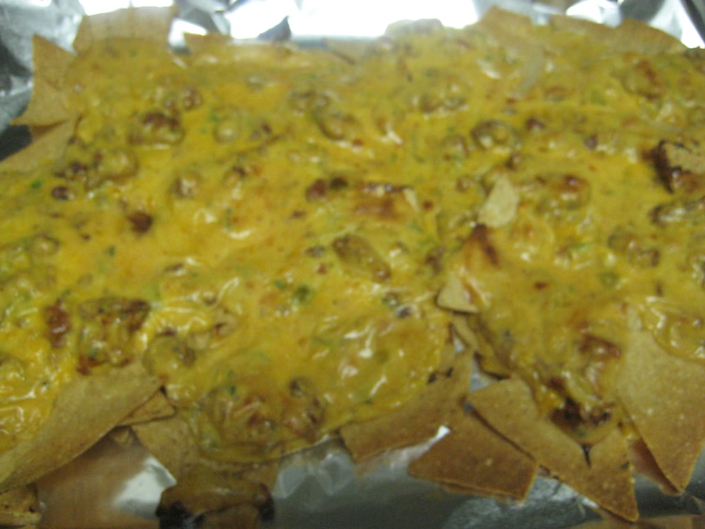 Chili con Queso Nachos