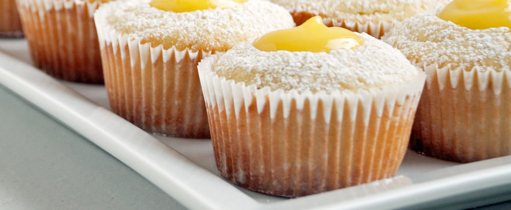 Lemon Cupcakes Filled With Lemon Curd
