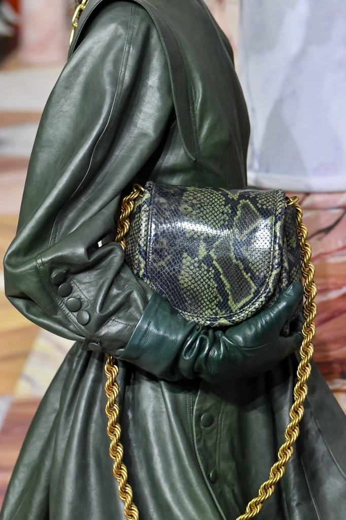 Autumn Bag Trends 2020: Chain Accents