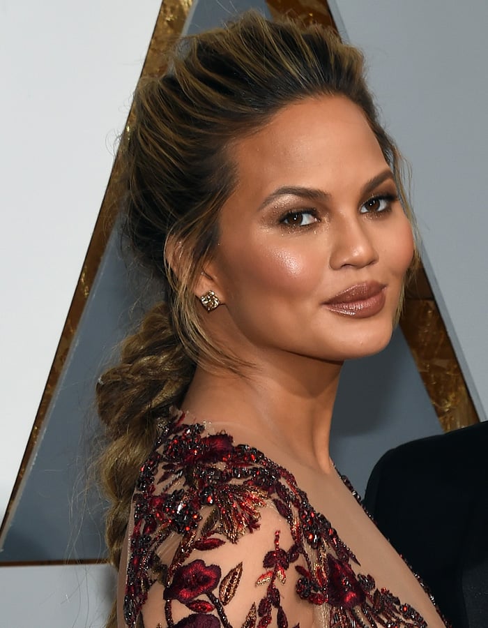 Chrissy Teigen, 2016